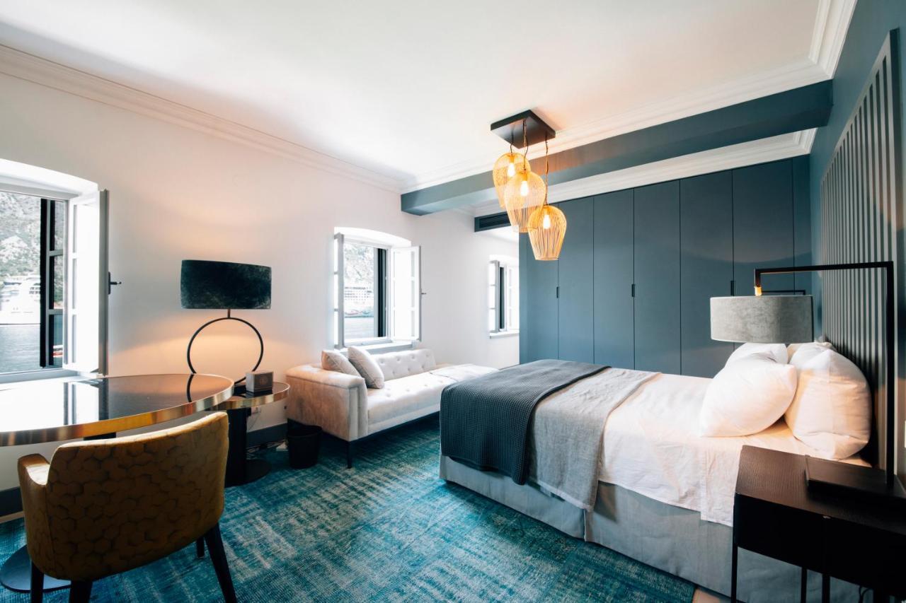 Palazzo Sbutega Bed & Breakfast Kotor Luaran gambar