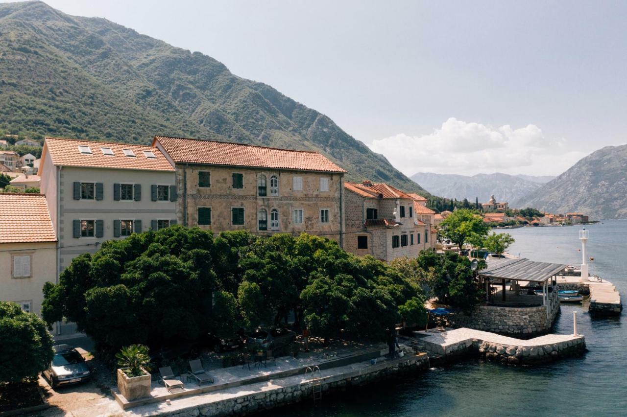 Palazzo Sbutega Bed & Breakfast Kotor Luaran gambar