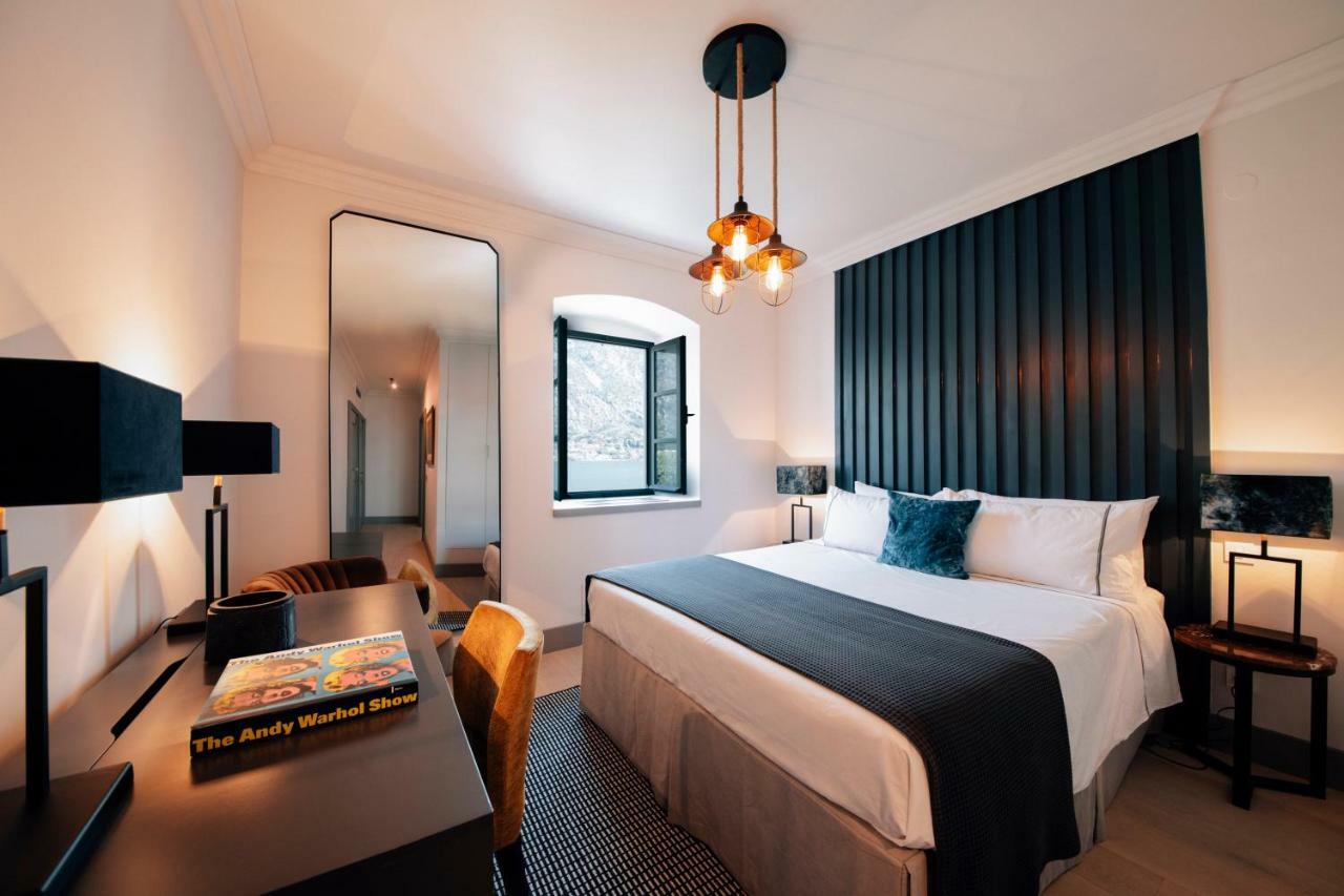Palazzo Sbutega Bed & Breakfast Kotor Luaran gambar